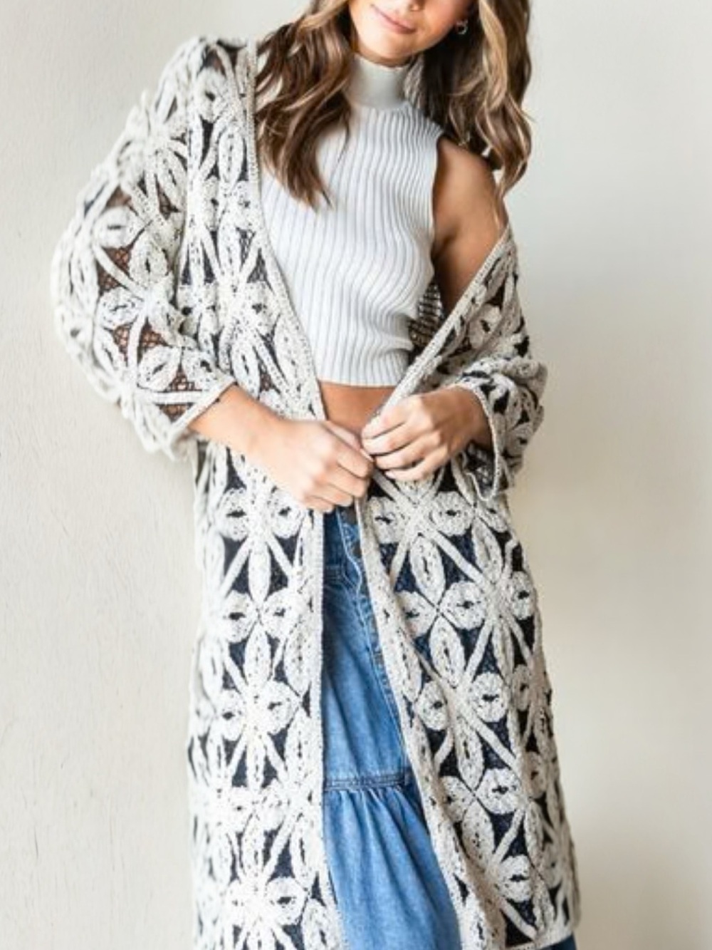 Veveret Geometric Open Front Three-Quarter Sleeve Cardigan Women’s OS